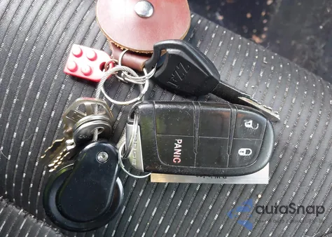 2013 Dodge Journey Sxt z USA, uszkodzony, nr VIN 3C4PDDBG1DT561238